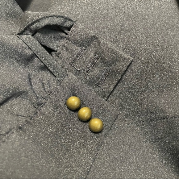 Comme Toi Blue Blouse Dress Shirt with Ruffle Detail Women’s Medium - Picture 5 of 7